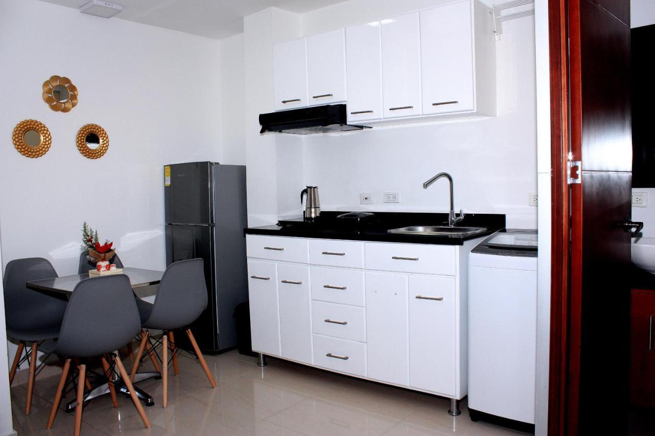 Apartasuites Aaa Modelia Bogota Buitenkant foto